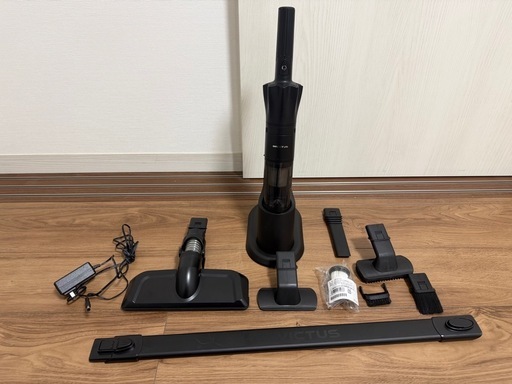 美品 インビクタスワン コードレスクリーナー INV-102 24年製 掃除機