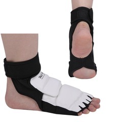 【2/23処分】グローブ&プロテクターの画像