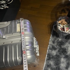 キャリーケース無料の画像