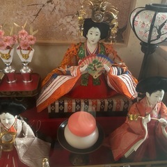 ガラスケース入りお雛様の画像