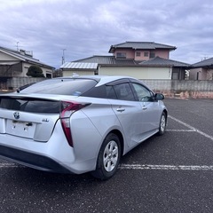 トヨタ　プリウス　平成28の画像