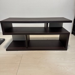 シンプルなテレビ台の画像