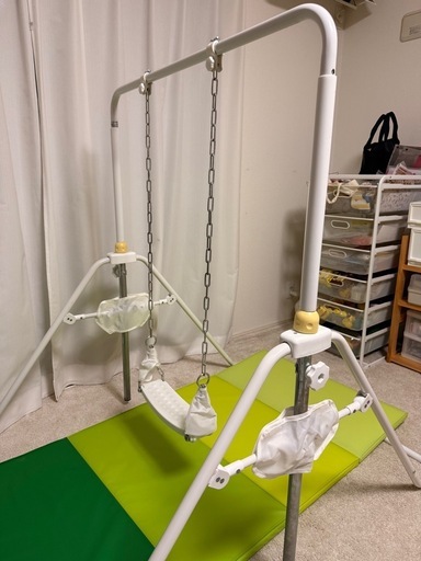 鉄棒　ブランコ　ボール遊び一体型室内遊具