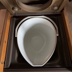 ポータブルトイレの画像