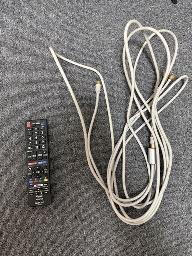 値下げ24000→22000【2025年製、美品】SHARP AQUOS 42型 液晶テレビ 2T-C42BE1 昨夏購入／リモコン・