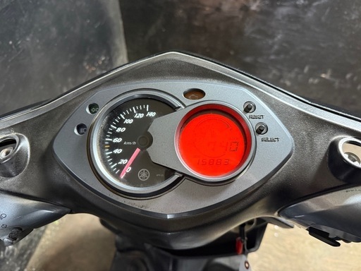 ★支払総額8.8万円★定休日なし！いつでも現車確認可能です！ ヤマハ シグナス2型 黒 SE44J 人気のシグナス！ 国内2型キック付き！ キャリア付き！ サイスタ付き！ 4ストインジェクション！