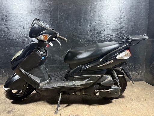 ★支払総額8.8万円★定休日なし！いつでも現車確認可能です！ ヤマハ シグナス2型 黒 SE44J 人気のシグナス！ 国内2型キック付き！ キャリア付き！ サイスタ付き！ 4ストインジェクション！