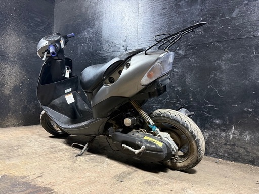 ★支払総額3.8万円★激安バイク続々入荷中！ とにかく安い！！ スズキ レッツ2 シルバー CA1PA ロンホイ！！ ケツ上げアダプター！ 2ストのためオイル注ぎ足すだけ！ パワフィル！ クリアテール！ 社外メーター！