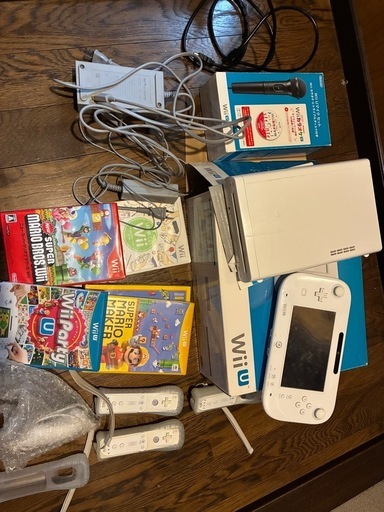 Wii ゲーム本体　リモコン　コントローラー　カバー　ヌンチャク　マイク　マリオ　ゲーム　