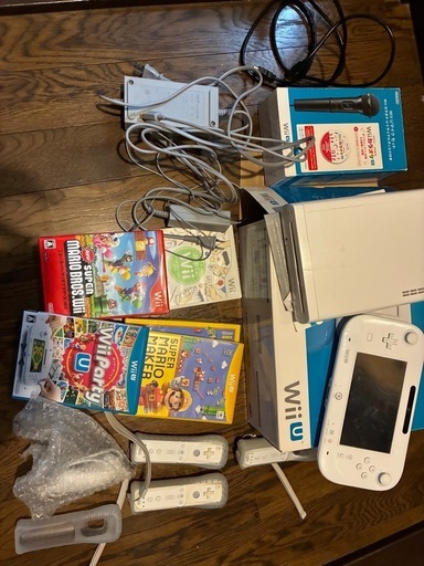 Wii ゲーム本体　リモコン　コントローラー　カバー　ヌンチャク　マイク　マリオ　ゲーム　