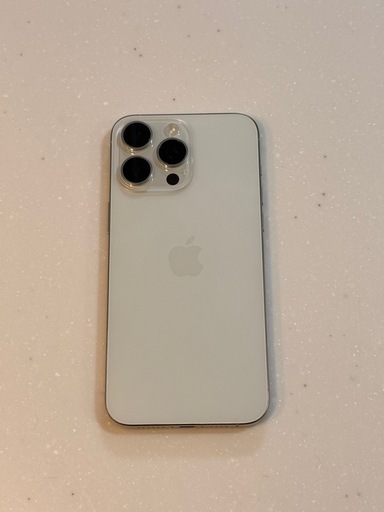 【美品】iPhone 15 Pro Max 256GB ホワイトチタニウム 92% 修理歴あり 沖縄 美品】iPhone 15 Pro Max 256GB ホワイトチタニウム 92% 修理歴あり 沖縄