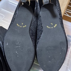 レース柄ラメありパンプスの画像