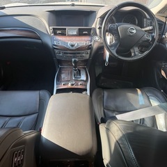 シーマ y51 出品している写真の内装写真ですの画像