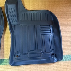 プリウス50ラバーマットフロントリヤセットの画像