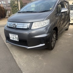 早い者勝ち！諸費用無し最安値！格安フリードスパイクハイブリッド！装備多数！の画像