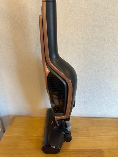 | Electrolux(エレクトロラックス)エルゴラピードパワープロ コードレス掃除機 ソフトピンク ZB3414AK 2019