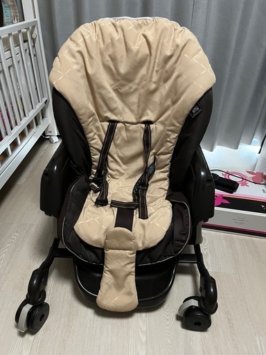 【お渡し先決定】電動ハイローチェア Combi  ネムリラ