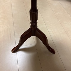 アンティーク　サイドテーブル
の画像