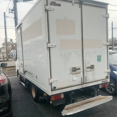 日野冷凍車の画像