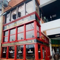 飲食店ホールスタッフ（週1日～・1日3時間稼働～可能／時給1300円～／シフト自由）の画像