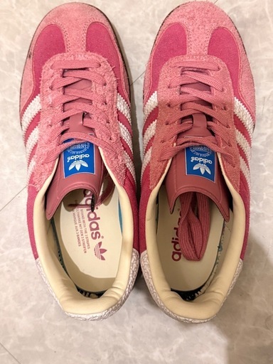 【adidas スニーカー ピンク 24cm】