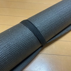 ヨガマット　黒の画像