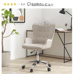 机と椅子(オフィス、勉強用)の画像