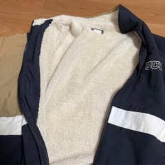 UCLAナイロンジャケット Sの画像