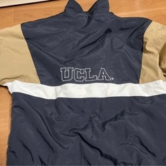 UCLAナイロンジャケット Sの画像