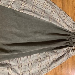 マジェスティレゴン　スカートの画像