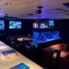 バーテンダー　ホールスタッフの画像