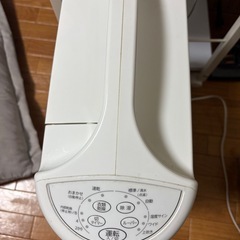 衣類乾燥機、除湿機2022年製造　取扱説明書付きの画像