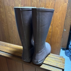 ブラウンレインブーツの画像