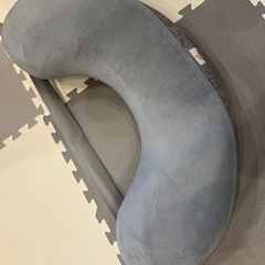 エルゴ　授乳クッションの画像