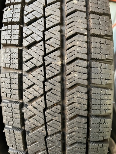 タイヤのみホイール無しBRIDGESTONE スタッドレスタイヤ 13インチ