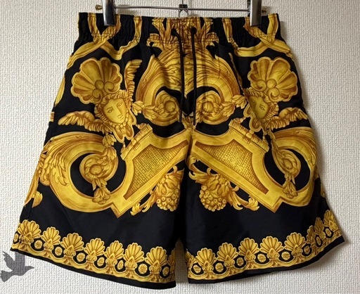 ★ VERSACE ヴェルサーチ スウィムショーツ ハーフパンツ メンズ 水着　正規品　ベルサーチ