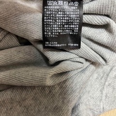 ☆限定品☆UNIQLO ユニクロ ニット 半袖Tシャツ　グレー Sサイズ メンズ の画像