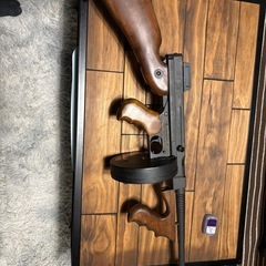 トンプソンの画像