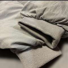 Asnofit ライトグレー ダウンジャケット Mの画像