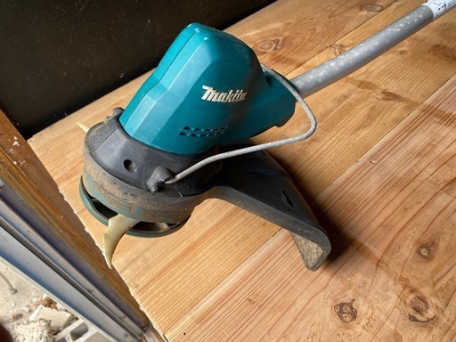 ②MAKITA MUR189D 18v 充電式草刈機《本体のみ》