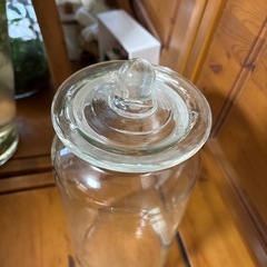 縦長ガラスの画像