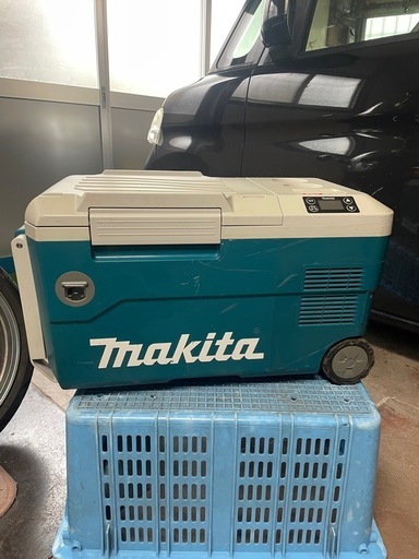 マキタ　充電式保冷温庫
