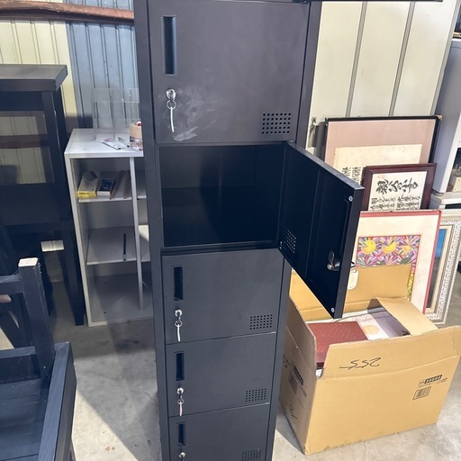 オフィス用 業務用 店舗用　数ヶ月のみ使用 鍵付 ロッカー　38×45×180cm