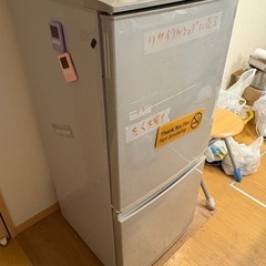 単身者用２ドア冷蔵庫の画像