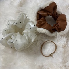 ヘアアクセサリーの画像