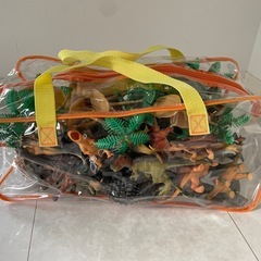 恐竜フィギュアセットの画像