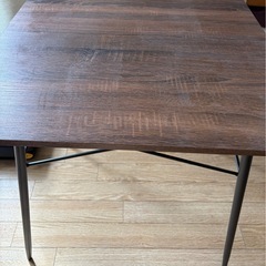 ダイニング　テーブル　の画像