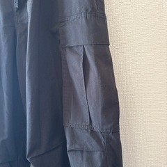 G U Ｌsize黒カーゴパンツの画像