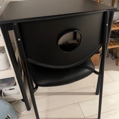 イケア
椅子テーブルの画像