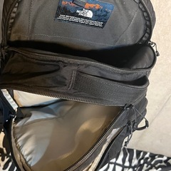 THE NORTH FACE リュック 大容量 通勤 軽量 背負いやすい ブラックの画像